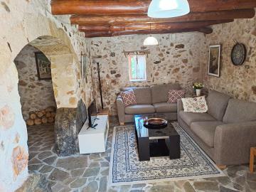 Hania-for-sale-stone-house-in-Sellia--8-