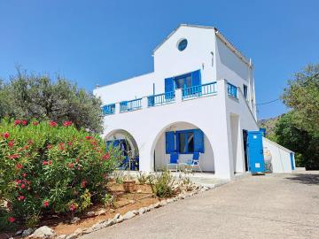 Hania-for-sale-villa-in-Gavalohori--2-