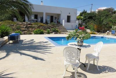 Hania-villa-for-sale-in-Plaka--4-