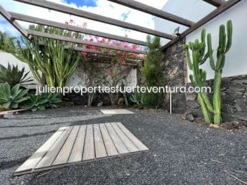 fuerteventura-real-estate-agent-purchase-inmobiliaria-compra-venta-immobilien-immobiliare-agence-immobilier-achat-vente-julien-6