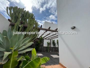 fuerteventura-real-estate-agent-purchase-inmobiliaria-compra-venta-immobilien-immobiliare-agence-immobilier-achat-vente-julien-8