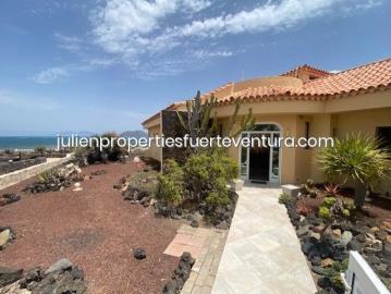 fuerteventura-real-estate-agent-purchase-inmobiliaria-compra-venta-immobilien-immobiliare-agence-immobilier-achat-vente-julien-27