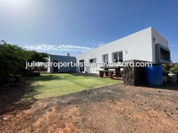 fuerteventura-apartment-forsale-propertu-estate-agent-inmobiliaria-immobilien-comprar-apartamento-agence-immobiliere-immobiliare-julien-2