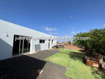 fuerteventura-apartment-forsale-propertu-estate-agent-inmobiliaria-immobilien-comprar-apartamento-agence-immobiliere-immobiliare-julien-4