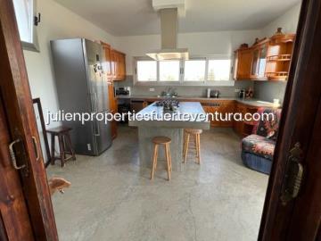 fuerteventura-apartment-forsale-propertu-estate-agent-inmobiliaria-immobilien-comprar-apartamento-agence-immobiliere-immobiliare-julien-15