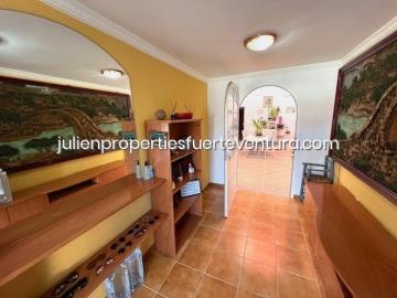 fuerteventura-apartment-forsale-propertu-estate-agent-inmobiliaria-immobilien-comprar-apartamento-agence-immobiliere-immobiliare-julien-10