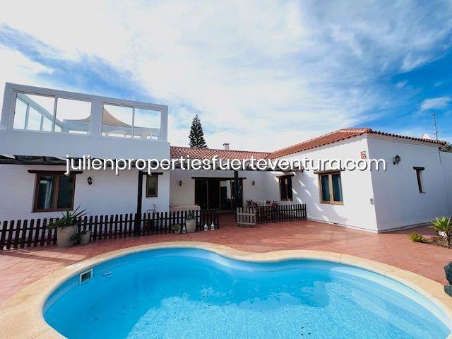 Image No.1-5 Bed Villa for sale