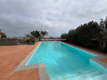 fuerteventura-apartment-forsale-propertu-estate-agent-inmobiliaria-immobilien-comprar-apartamento-agence-immobiliere-immobiliare-julien-2