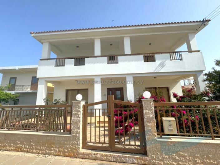 Image No.1-4 Bed Villa for sale