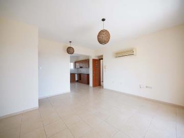 3-Bed-Apartment-for-Sale-Located-in-Chloraka-Paphos-10-94103--2-