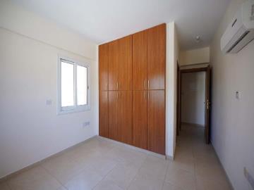 2-Bed-Apartment-for-Sale-Located-in-Chloraka-Paphos-Cyprus-10-94104--6-