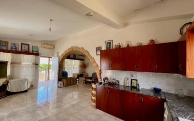 3-bed-bungalow-for-sale-in-peyia-paphos-cyprus-10-96890--15-