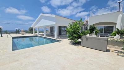 4-Bed-Villa-for-Sale-Located-in-Sea-Caves-Paphos-Cyprus-10-88094--10-