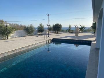 4-Bed-Villa-for-Sale-Located-in-Sea-Caves-Paphos-Cyprus-10-88094--13-