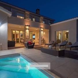 6-Bed-Villa-for-Sale-Located-in-Kato-Paphos-Cyprus-10-88093--6-