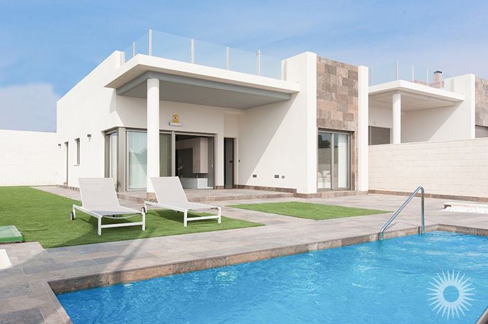 Image No.1-3 Bed Villa for sale