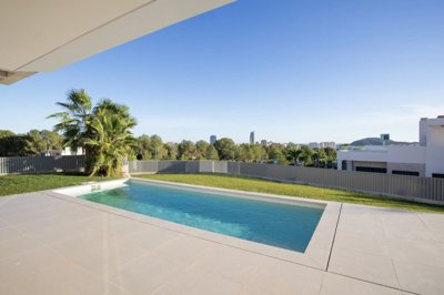 0-piscina-y-vistas-benidorm