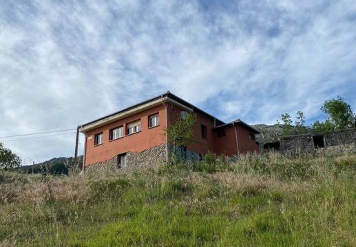 Image No.1-Maison de campagne de 4 chambres à vendre à Asturies