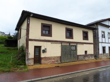 1 - Salas, Maison de village