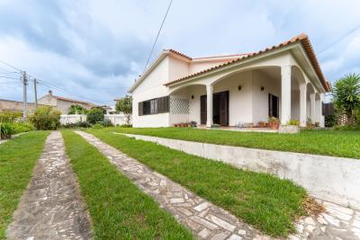 Entrance-to-the-villa