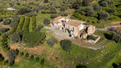 V574-caseggiato-totalmente-immerso--nella-natura-a-pochi-minuti-dal-centro-di-Cefalu----10-