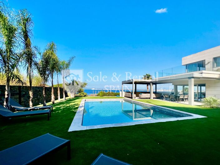 Image No.1-6 Bed Villa for sale