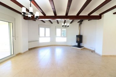 villa-for-sale-in-denia-dining-room