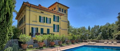 1 - Arezzo, Property