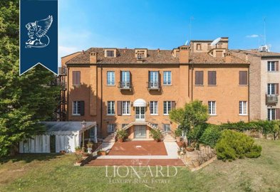 1 - Ferrara, Property