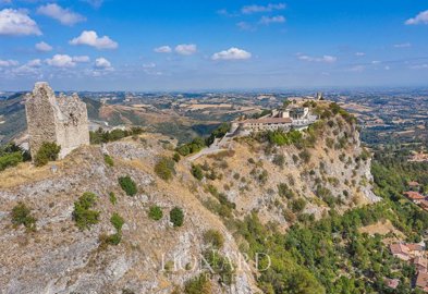 prestigioso-castello-in-vendita51xxl