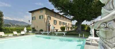 1833962villa-lucca-vendita