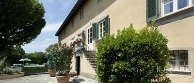 1834669villa-lucca-vendita