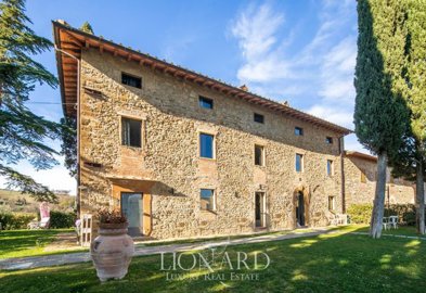 splendido-casale-in-san-gimignano44