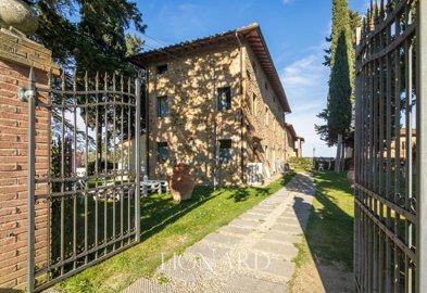 splendido-casale-in-san-gimignano54