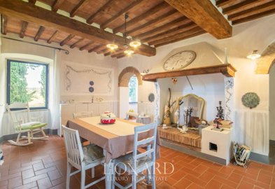 splendido-casale-in-san-gimignano62