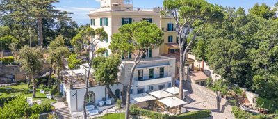 prestigious-villa-for-sale-near-rome25