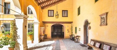 luxury-villa-in-veneto-for-sale-80