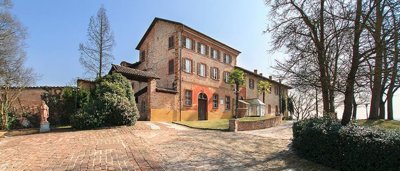 2476650castello-asti-41