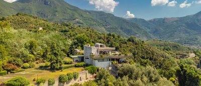 panoramic-villa-in-tuscany-for-sale11