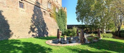 castello-di-lusso-provincia-alessandria-web-0