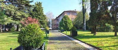 castello-di-lusso-provincia-alessandria-web-1