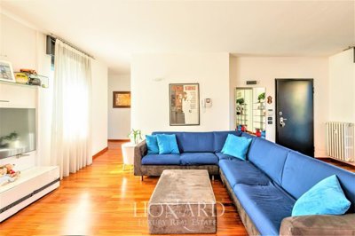 1 - Bergamo, Property