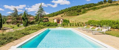 charming-farmhouse-in-tuscany-for-sale-56