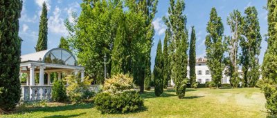 1 - Reggio nell'Emilia, Property