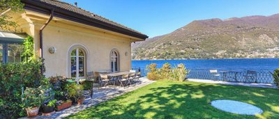 lake-como-panoramic-villa-for-sale4