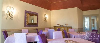 2122959castello-toscana