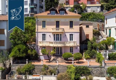 1 - Alassio, Property