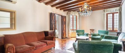 charming-apartment-for-sale-in-venice5