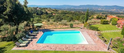 charming-farmhouse-in-tuscany-for-sale1