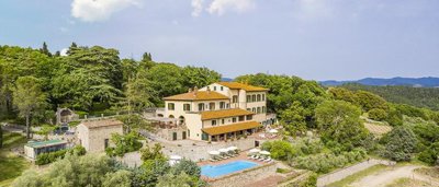 wonderful-hotel-for-sale-in-tuscany2